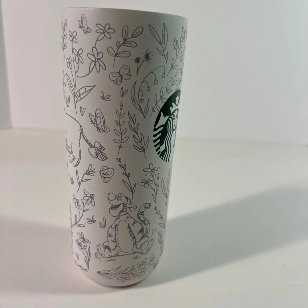 DisneyLand 2026 Starbucks Winnie The‎ Pooh Tumbler No cover /straw New